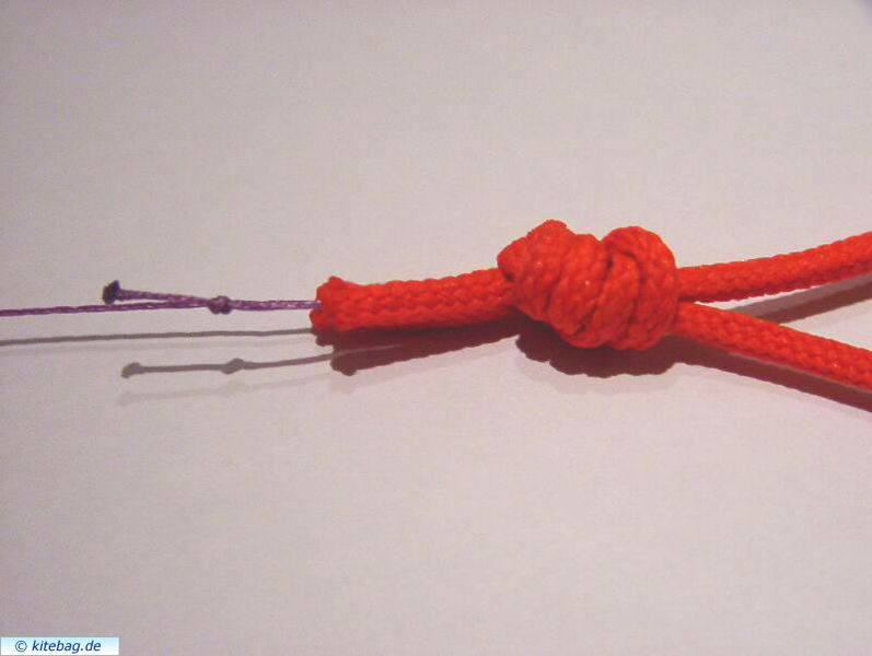 Datei:Doppelterueberhandknoten7.jpg