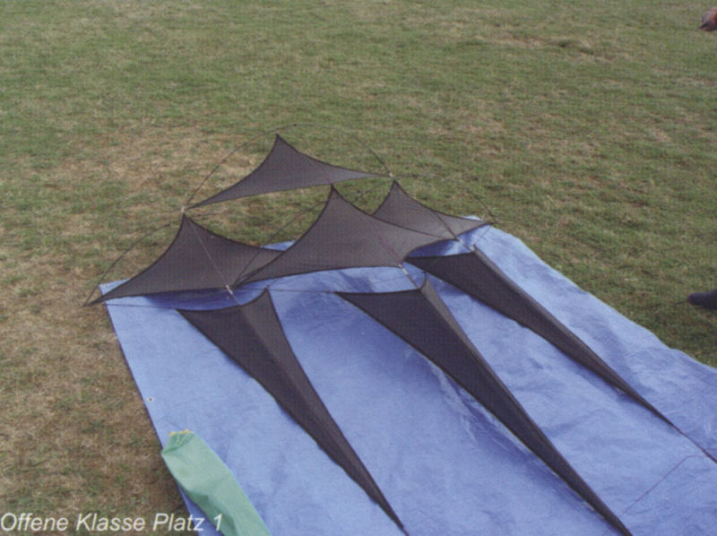 Datei:Hoch Hinaus 2003-4 Drachenmeisterschaft 01.jpg