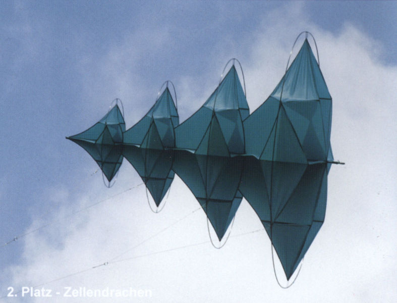 Datei:Hoch Hinaus 2004-3 Drachenmeisterschaft 15.jpg